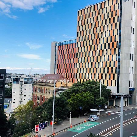 Spacious Character Apartment Auckland Exteriör bild