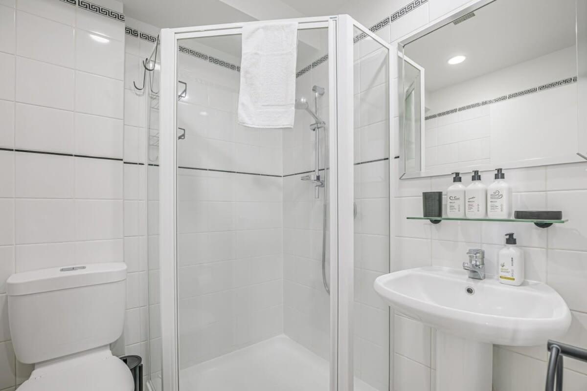 Spacious Character Apartment Auckland Exteriör bild